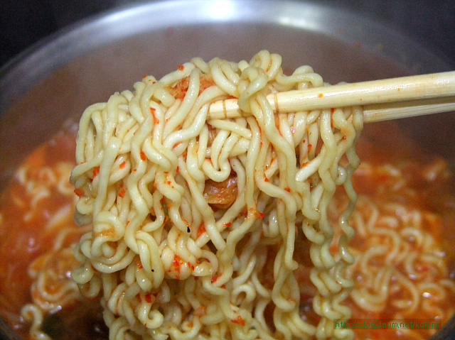 자취생에게 강력 추천! 참치 김치찌개 라면!