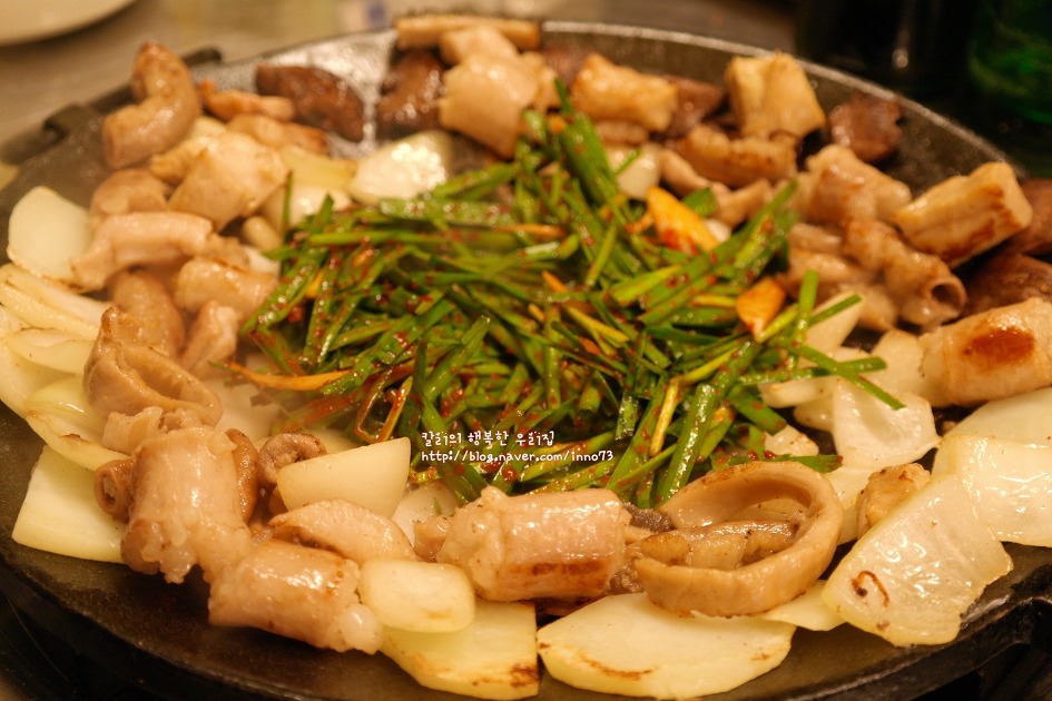 <가로수길 맛집 / 신사동 맛집 - 우림황소양곱창> 신사동 가로수길 맛집! 곱창이 맛있는 집 - 신사 지역 추천맛집 우림황소양곱창 후기