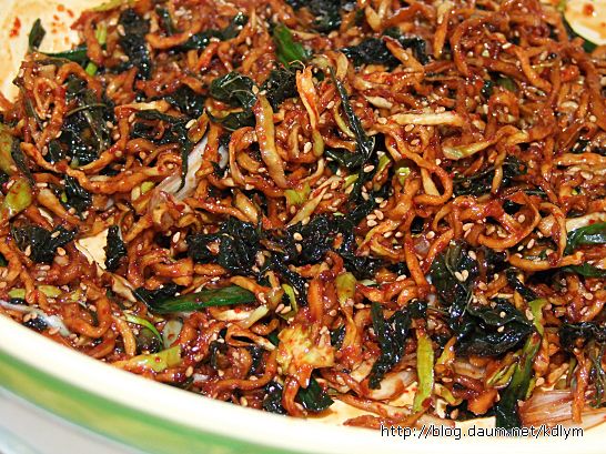 가을햇살에 말린 무말랭이! 꼬들꼬들 맛있게 무치는 방법!
