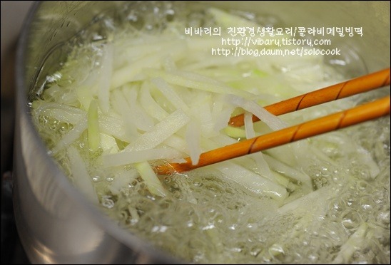 제주도의 특별음식 콜라비메밀빙떡과 옥돔구이
