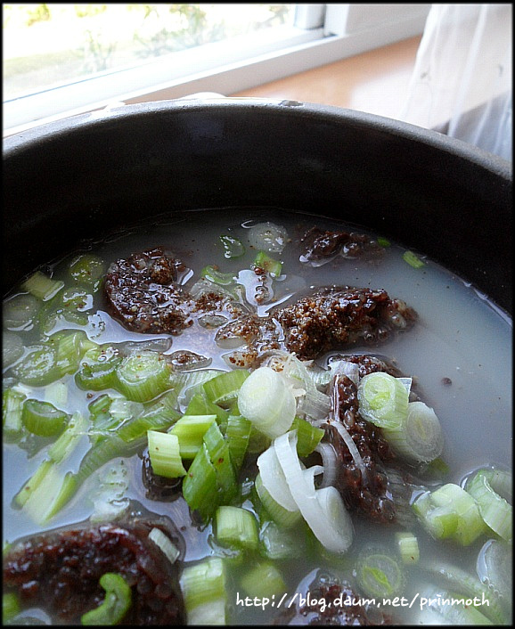 사골국 하나면 순대국도 뚝딱 만들어요~~