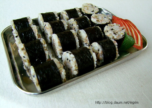 돌돌말이김밥 이미지