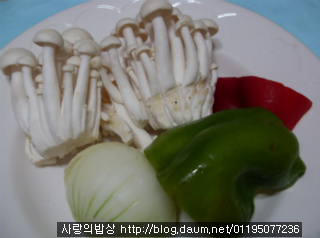 굶지말고 볶으세요! 초스피드로 폼나는 볶음우동 만드는법>_