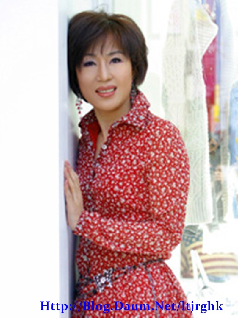 김윤희 이미지