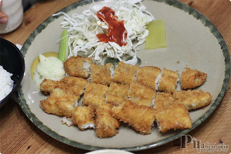 강남맛집-이렇게 두꺼운 돈가스는 처음이야.맛까지 좋은-한성돈가스