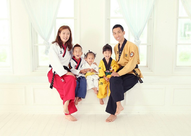 "태·권!" 우리는 '태권도 가족 입니다' 