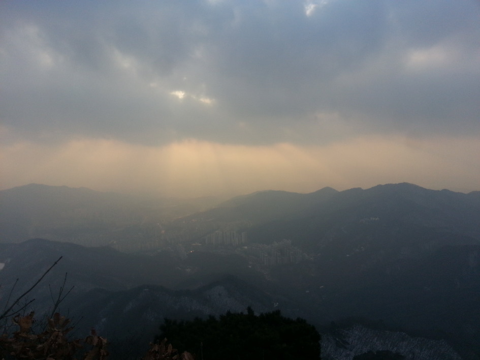 아듀~~~ 해넘이 산행 천마산(812m)에서...
