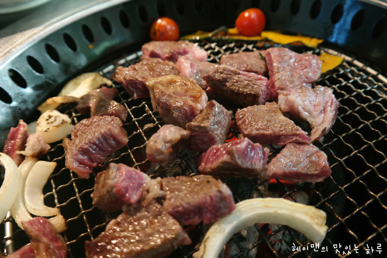 양재역 한우 숯불구이 전문점~  고기로와~