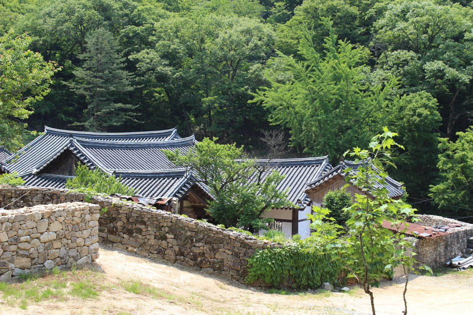 잘 늙은 절 화암사