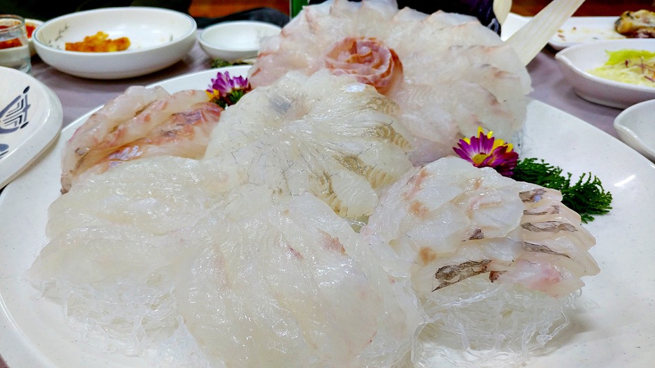 죽변항 맛집/동해회대게/저렴한 대게집 여기가 최고