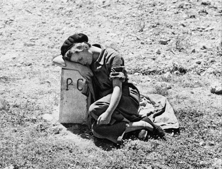 세계 최초의 여성 전쟁 사진 작가였던 게르다 타로 -World first female war photographer Gerda Taro