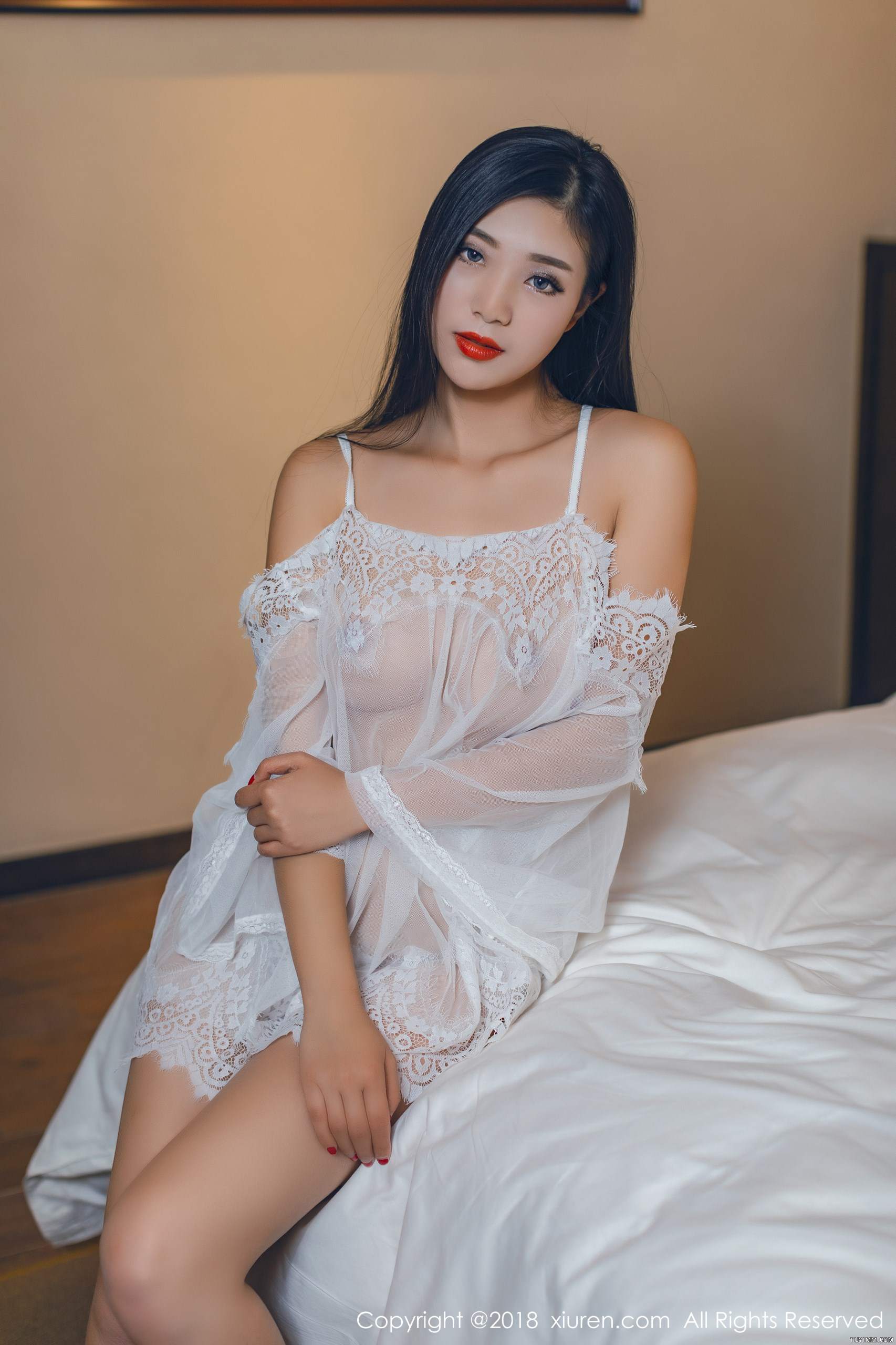 hot Chinese glamour in see through lingerie